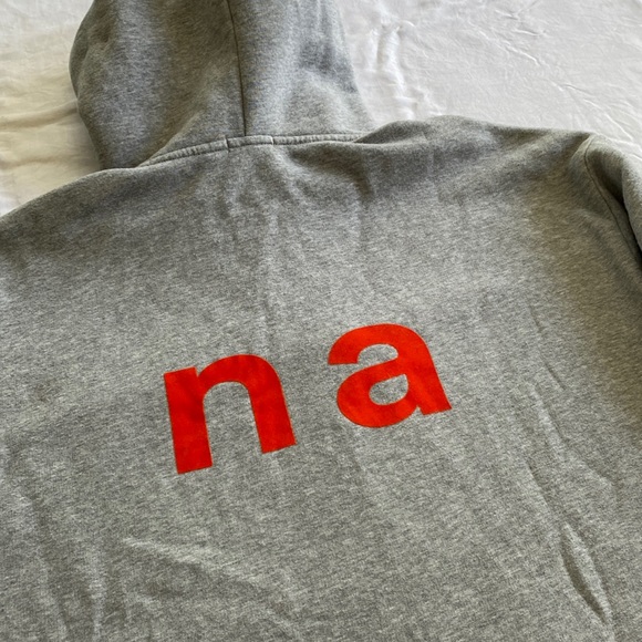 Tna oversize “T” hoodie with front pocket. Grey with Orange T logo. Size Small. - Picture 3 of 7